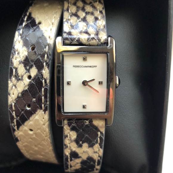 NWT Rebecca Minkoff wrap-around women’s watch - Picture 3 of 7